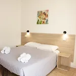 Hotel Ella By Interlux 2*