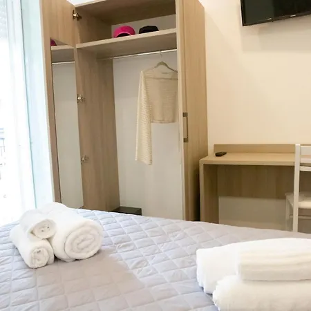 Ella By Interlux Szálloda 2*
