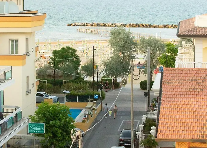 Ella By Interlux 酒店 2*